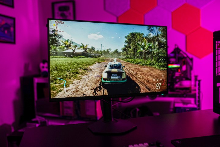 Forza Horizon 5 on the Alienware AW2725QF