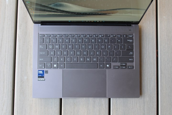 The keyboard and trackpad of the Asus Zenbook S 14.