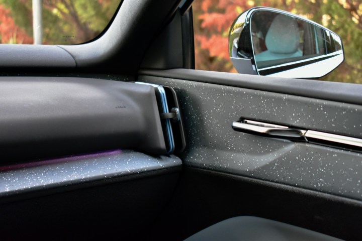 Particle Deco interior trim in the 2025 Volvo EX30.