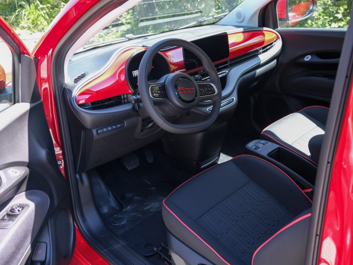 Driver seat of the Fiat 500e