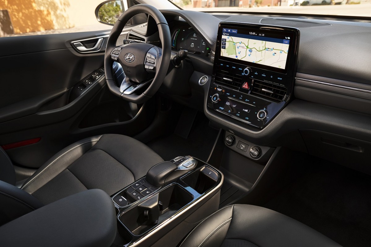 alt text describing the interior of the 2020 Hyundai Ioniq Electric