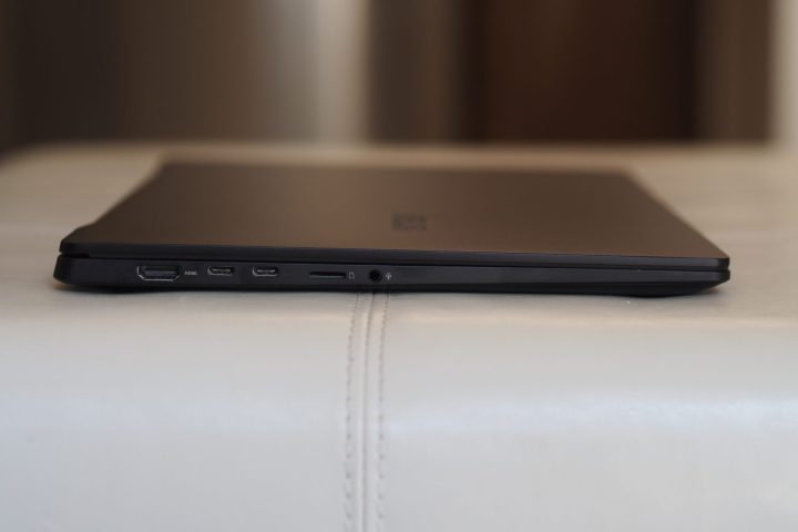 alt text: Left side view of the Asus Vivobook S 15, showcasing the available ports.