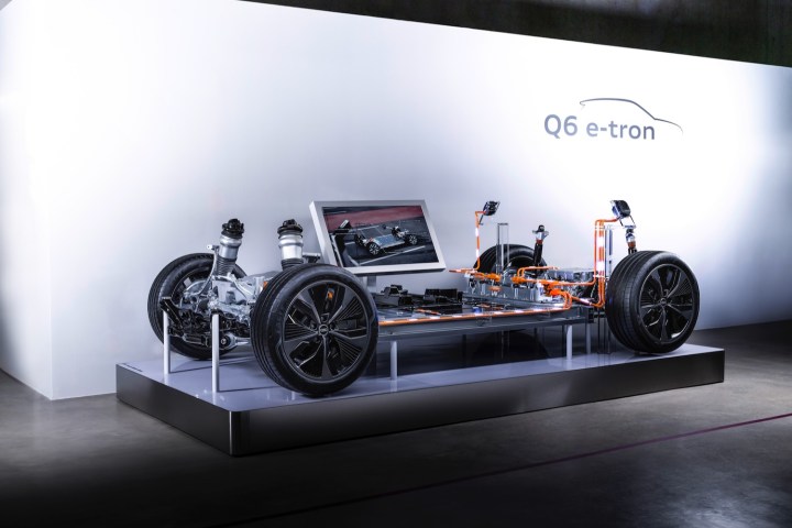 alt: The bare chassis of the 2025 Audi Q6 e-tron, showcasing the Premium Platform Electric (PPE) architecture.