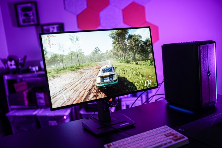 Forza Horizon 5 gameplay on the Asus XG27AQDMG.