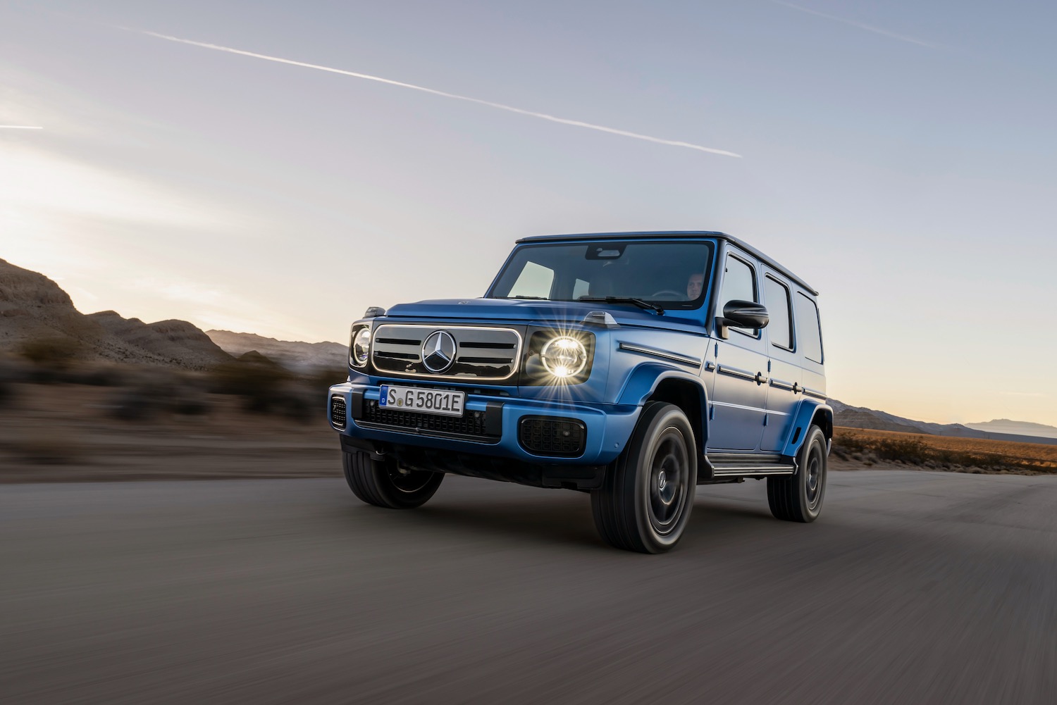 Mercedes-Benz G580 with EQ Technology front-quarter.