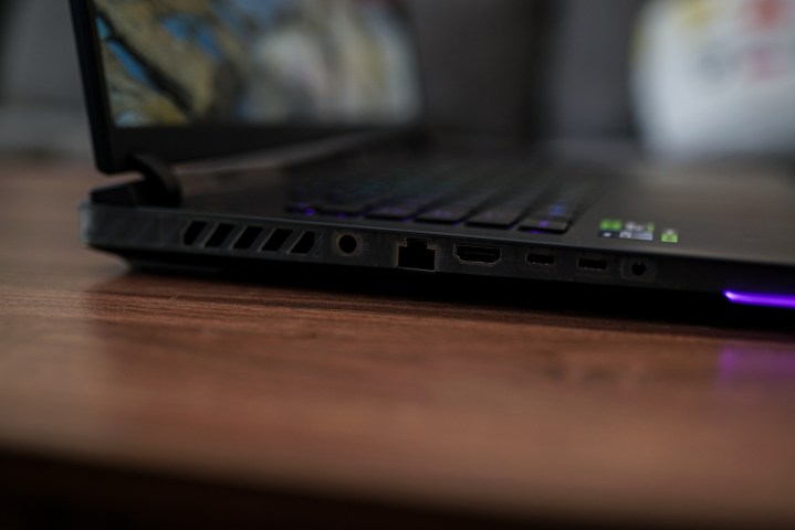 Ports on the Asus ROG Strix Scar 18 laptop.