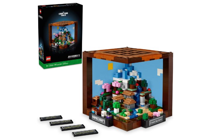 Wicked Welcome to Emerald City Lego Set