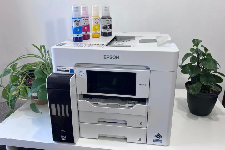 Epson offers unlimited ink for EcoTank Pro ET-5850 for two years.