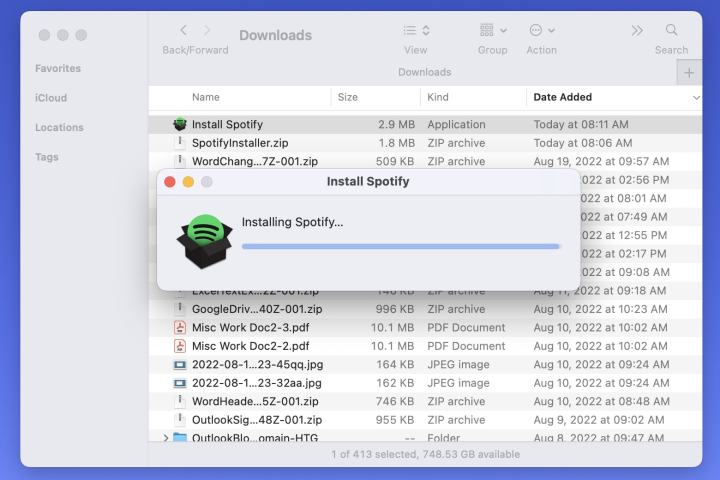 A user installing Spotify in macOS.