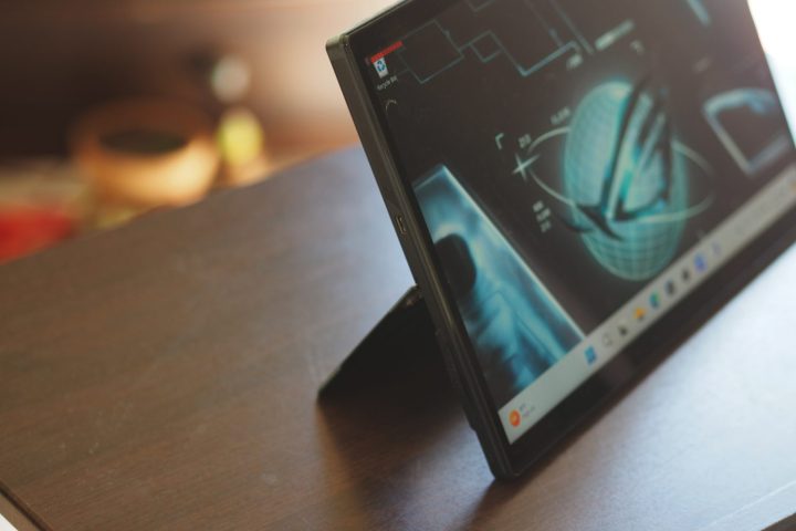 alt text: Asus ROG Flow Z13 in tablet mode