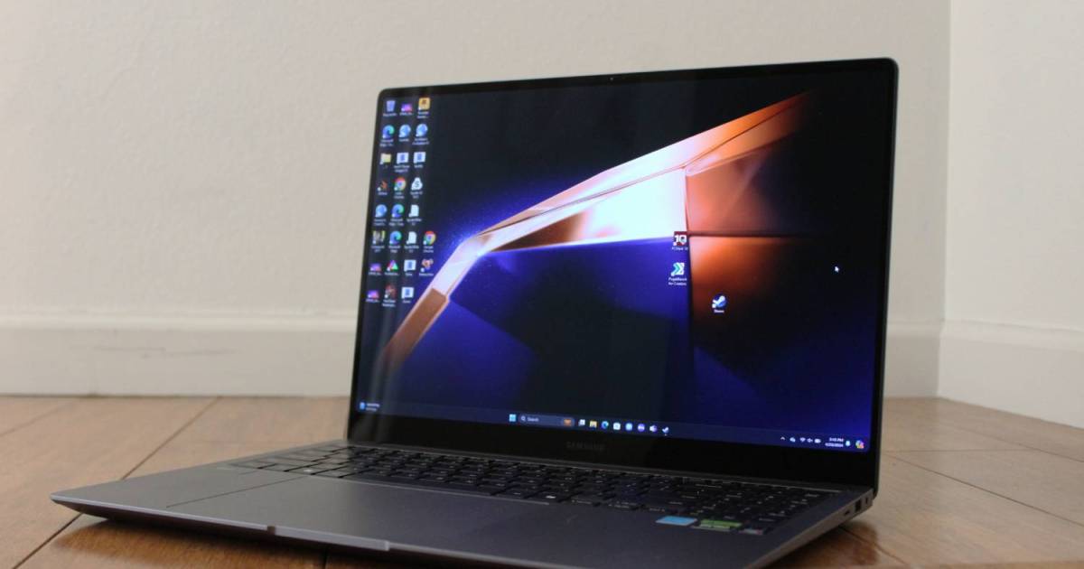 Samsung Galaxy Book4 Ultra Review: A Worthy MacBook Pro Competitor?