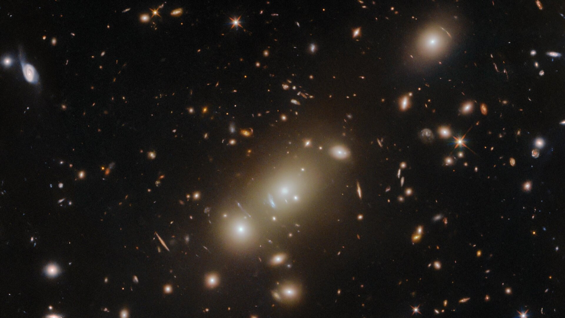 Hubble Captures Massive Galaxy Cluster Abell 3322