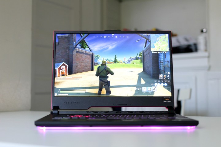 Asus ROG Strix G15 running Fortnite.