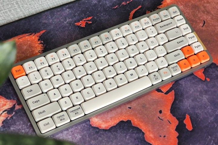 alt: Lofree Flow keyboard with white Retro keycaps.