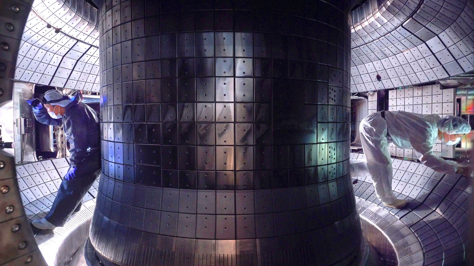 KSTAR's New Diverter: Pushing the Limits of Artificial Sun Technology