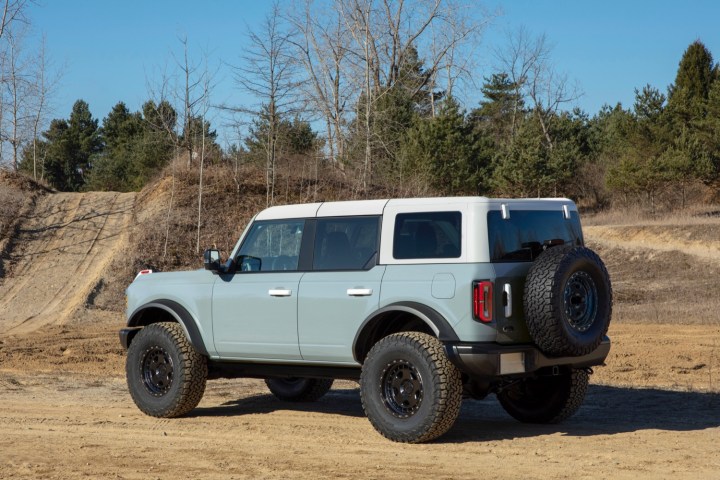 alt: 2021 Ford Bronco Off-Roading