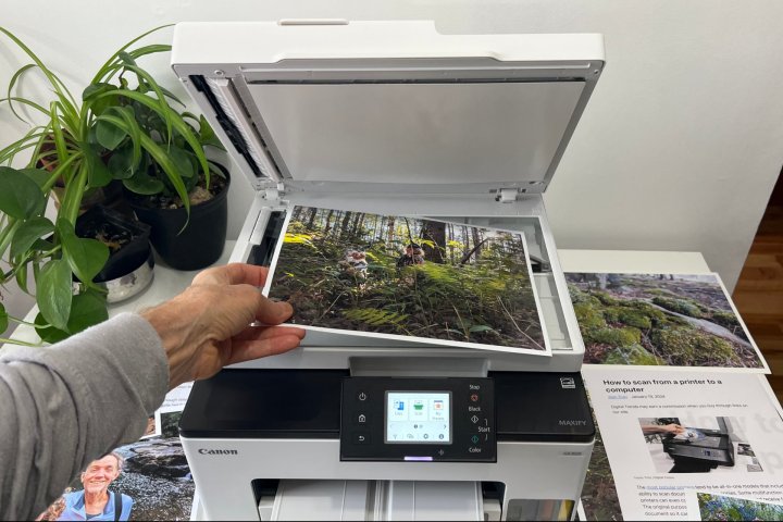 Canon gave the Maxify GX2020 a fast scanner that supports up to 600 dpi.