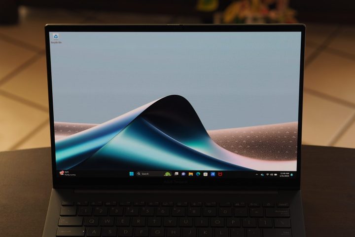 alt text: A close-up view of the Asus Zenbook 14 OLED 2024's vibrant display.