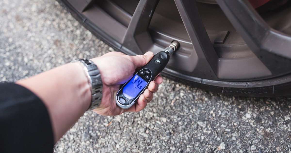 How to Check Your Car's Tire Pressure