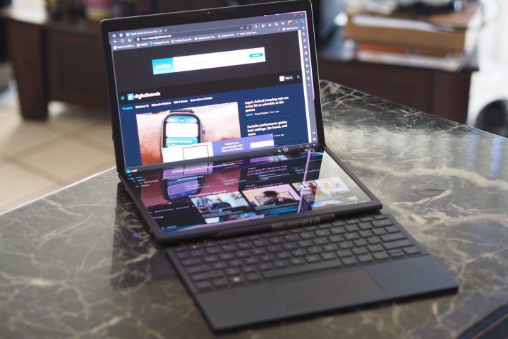 alt: The HP Spectre Foldable PC in full desktop mode, featuring the unfolded display and the separate keyboard placed in front.