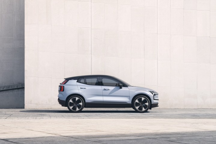 Profile view of the 2025 Volvo EX30.