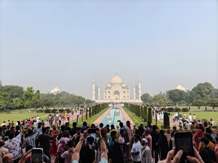 A photo of the Taj Mahal, taken with the Oppo Find X8.