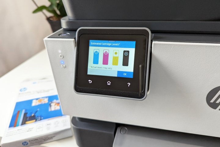 The HP OfficeJet Pro 9015e has long-lasting ink cartridges.