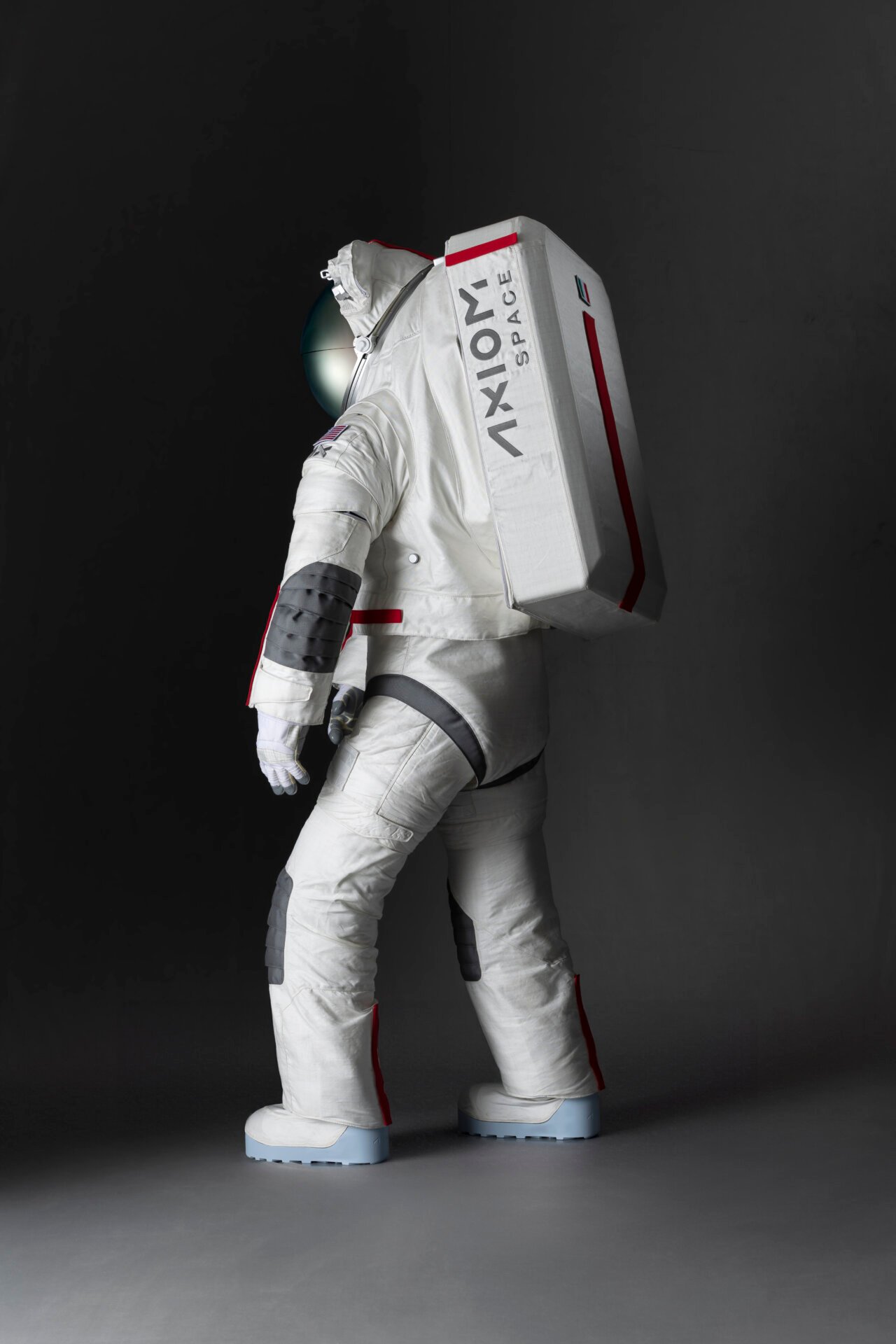 Axemu Prada Spacesuit Mockup 20241007 423