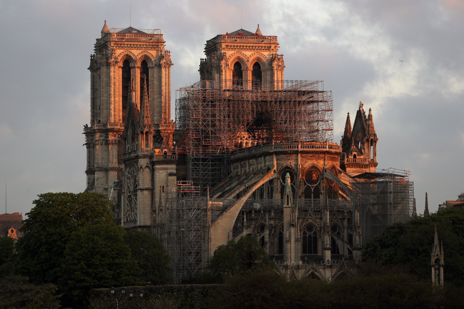 Notre-Dame's 800-Year-Old Iron Surprise: A Medieval Construction Breakthrough