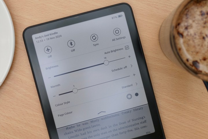 The Settings panel on the Amazon Kindle Colorsoft Signature Edition.