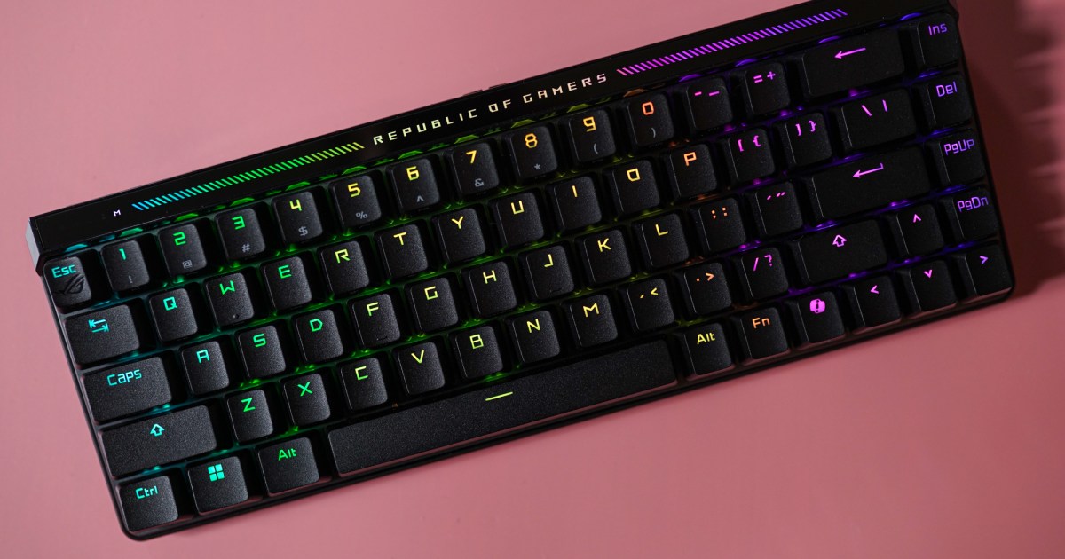 Asus ROG Falchion Ace HFX Review: A Premium Price for a Plastic Keyboard