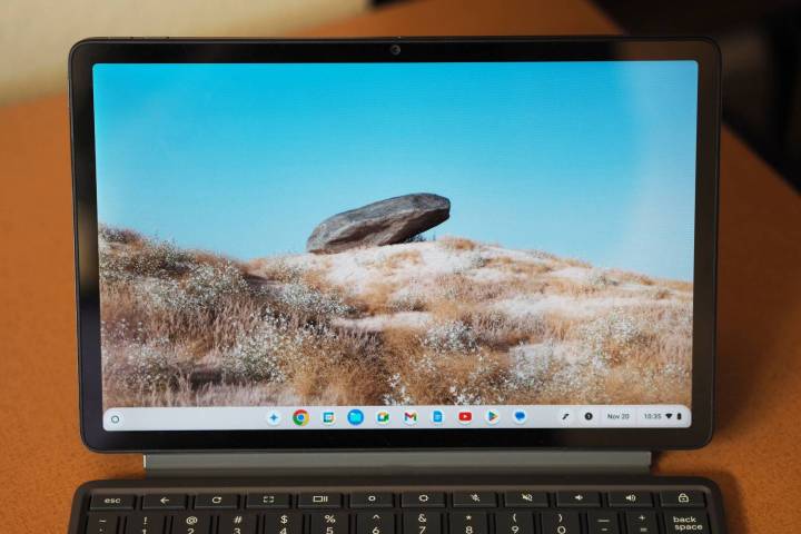 The display of the Lenovo Chromebook Duet 11.