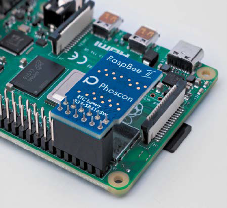 This compact board enables the Raspberry Pi to communicate with Zigbee smart home devices.