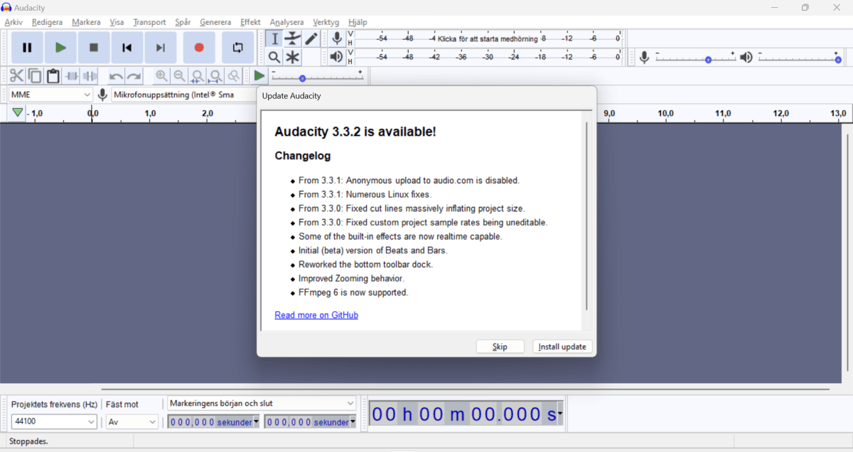 alt text: Audacity's "Check for Updates" menu option within the Help menu.