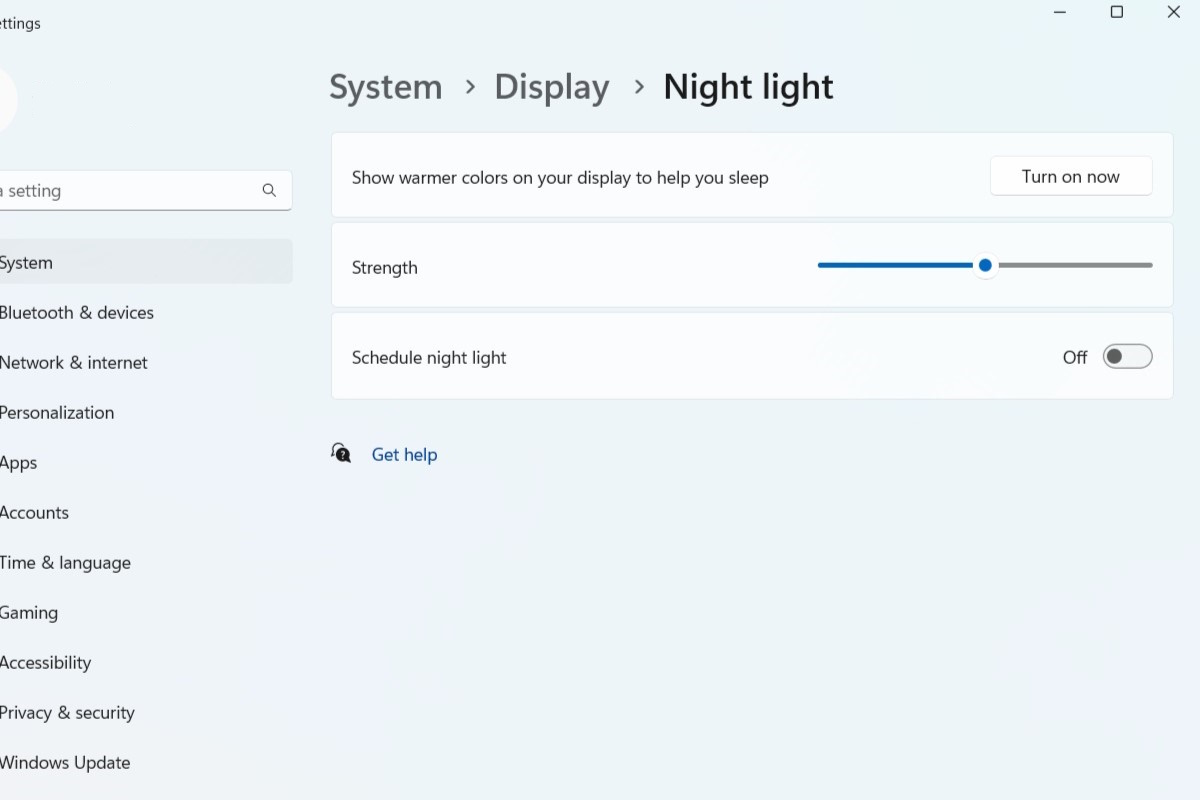 Adjusting Night Light strength and scheduling options.