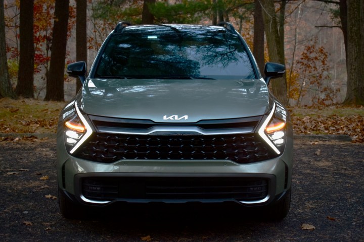 2024 Kia Sportage PHEV front view.