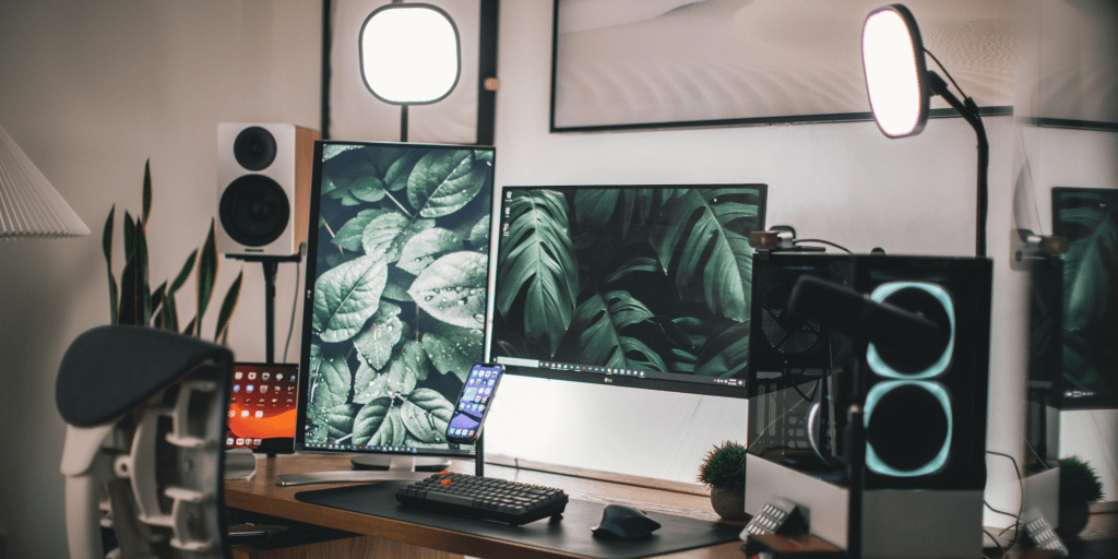 6 Incredibly Useful PC Accessories to Enhance Your Desk Setup