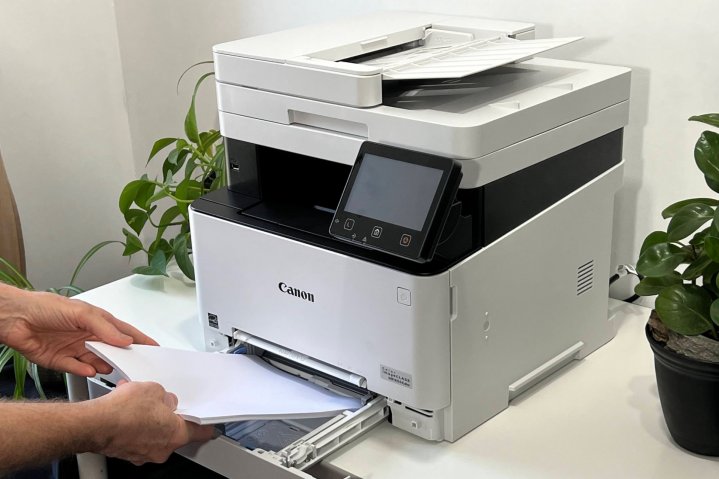 The imageClass MF654cdw has a main paper tray and a media tray.