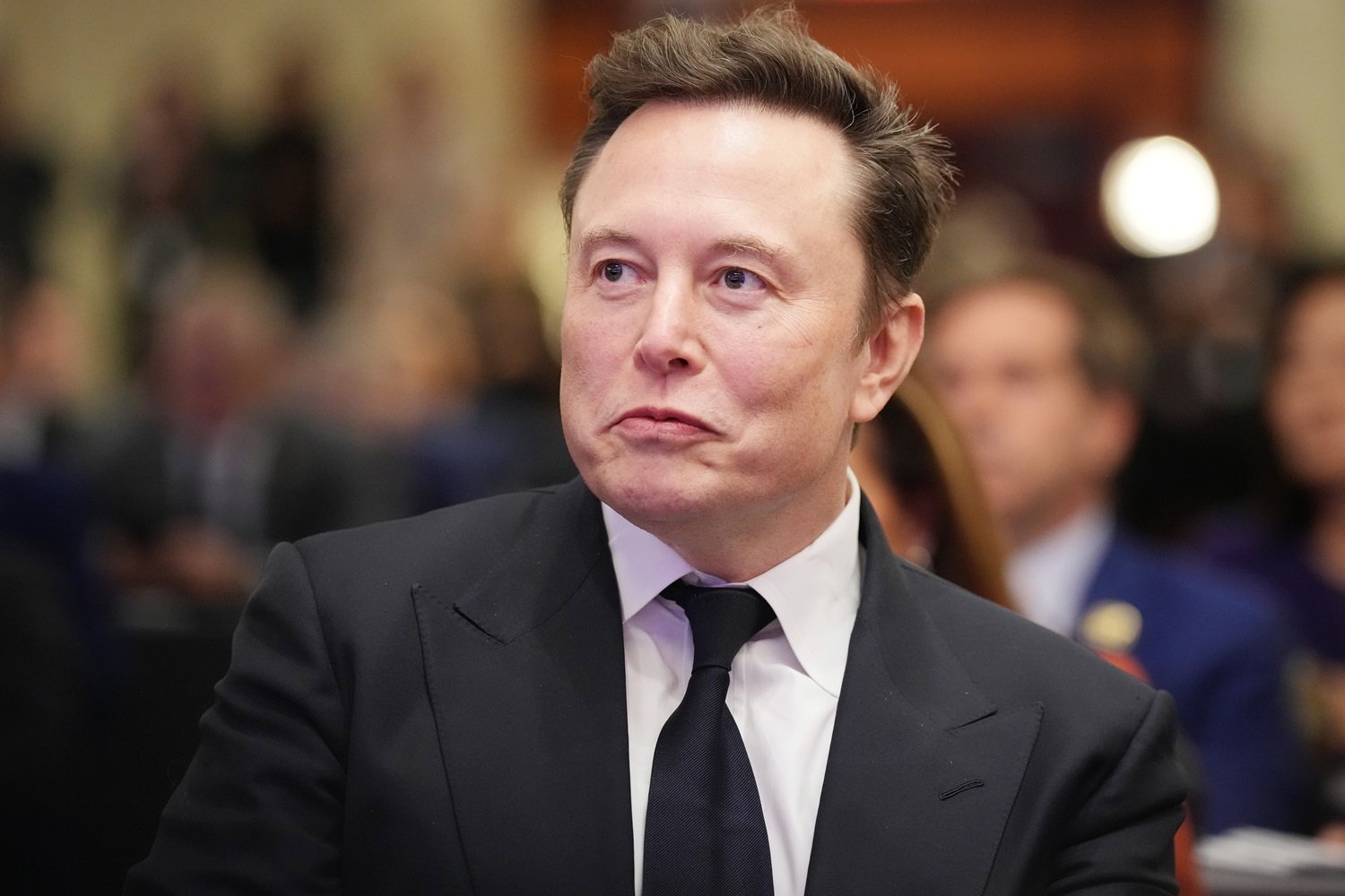 Elon Musk Expands Lawsuit Against OpenAI, Targeting Microsoft and Reid Hoffman