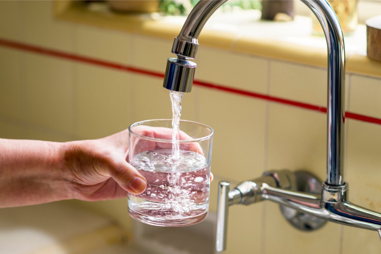 Has Water Fluoridation Lost Its Shine? A Look at the Latest Evidence