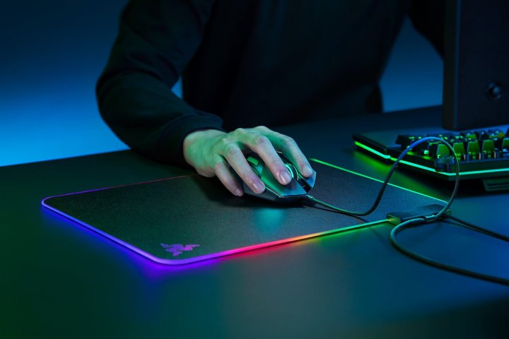 Razer Firefly 2 Mouse Pad