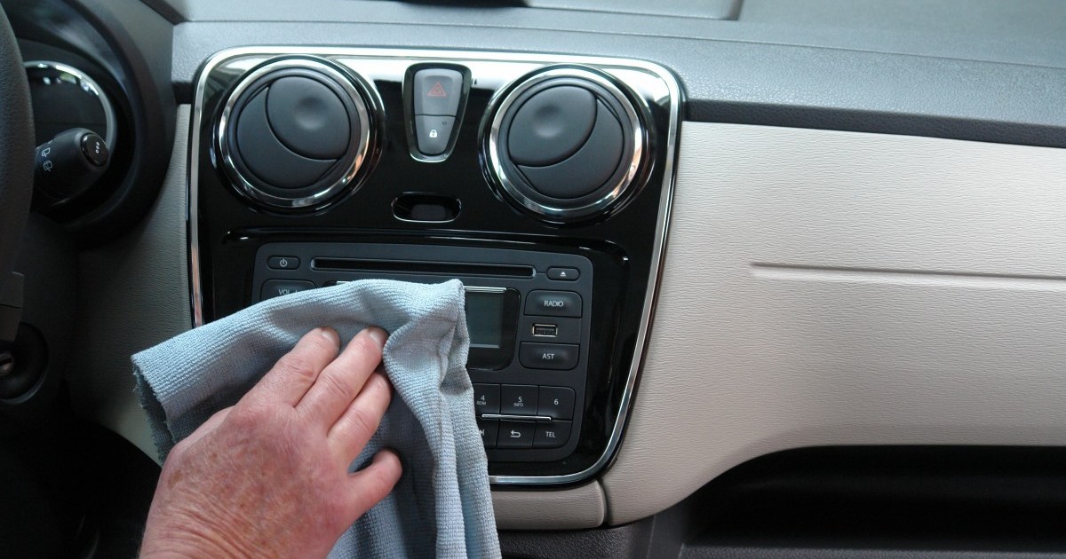 How to Effectively Clean Your Car's Interior