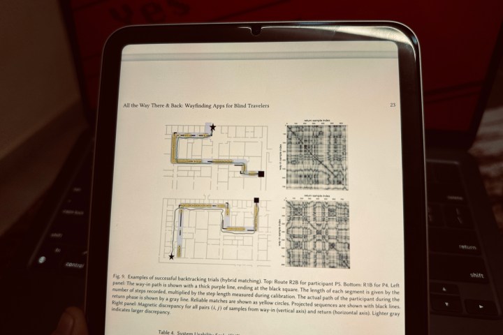 Alt: A close-up view of a route map displayed on a computer screen, highlighting the path and various points of interest within a building.