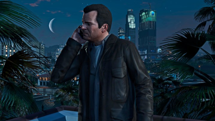 Michael on the phone in Grand Theft Auto 5.