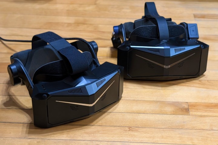 The Pimax Crystal Light (left) looks almost identical to the original Pimax Crystal (right).