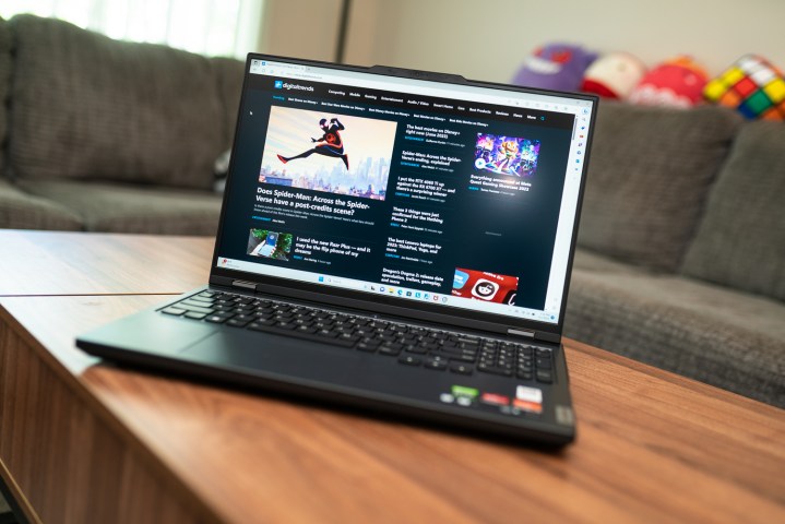 Lenovo Legion Pro 5 with the MaagX website.