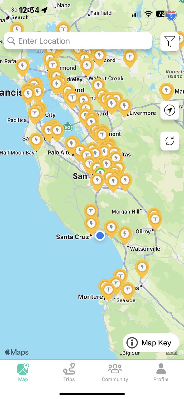 alt: The ChargeHub app displays nearby charging stations on a map.