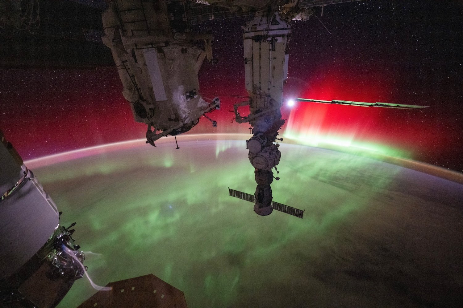 New Year's Eve Aurora Spectacle Possible Thanks to Strong Geomagnetic Storm