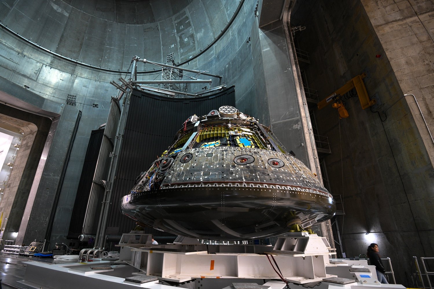 Orion Spacecraft Undergoes Rigorous Abort System Testing for Artemis II Mission