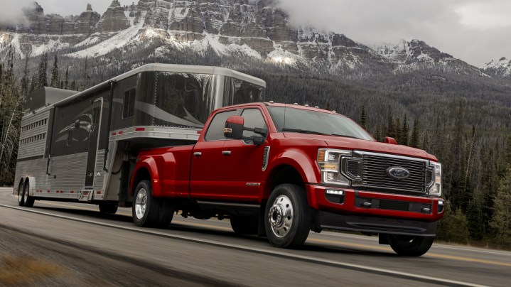 Alt text: A 2020 Ford Super Duty truck with the 6.7L Power Stroke V8 Turbo Diesel engine, which boasts 475 horsepower and 1,050 lb.-ft. of torque.